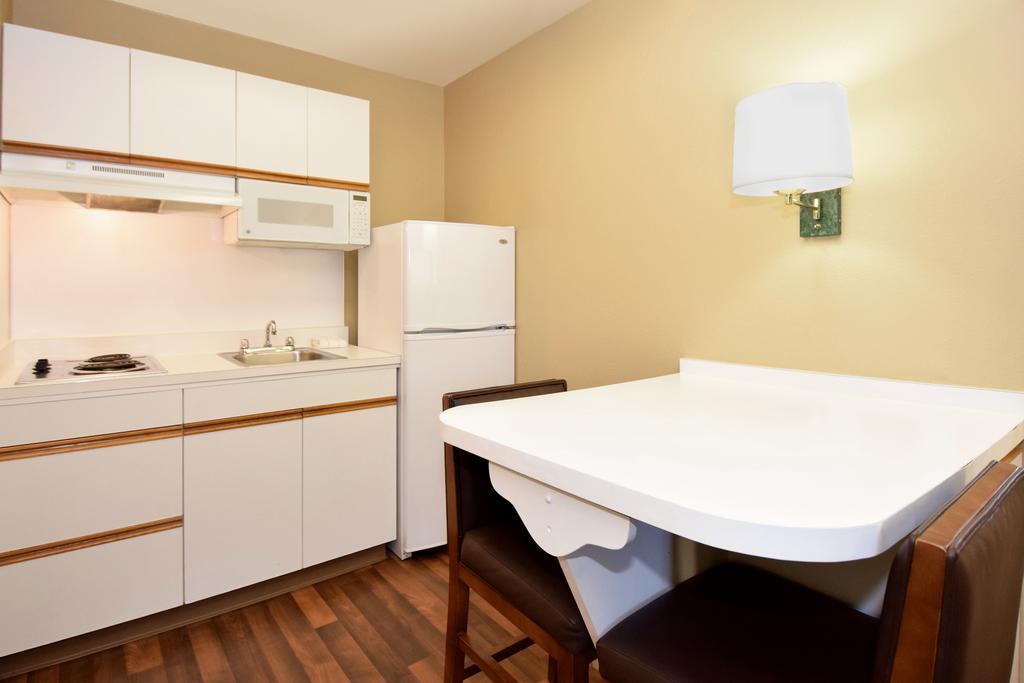 Extended Stay America Suites - Houston - Willowbrook Экстерьер фото